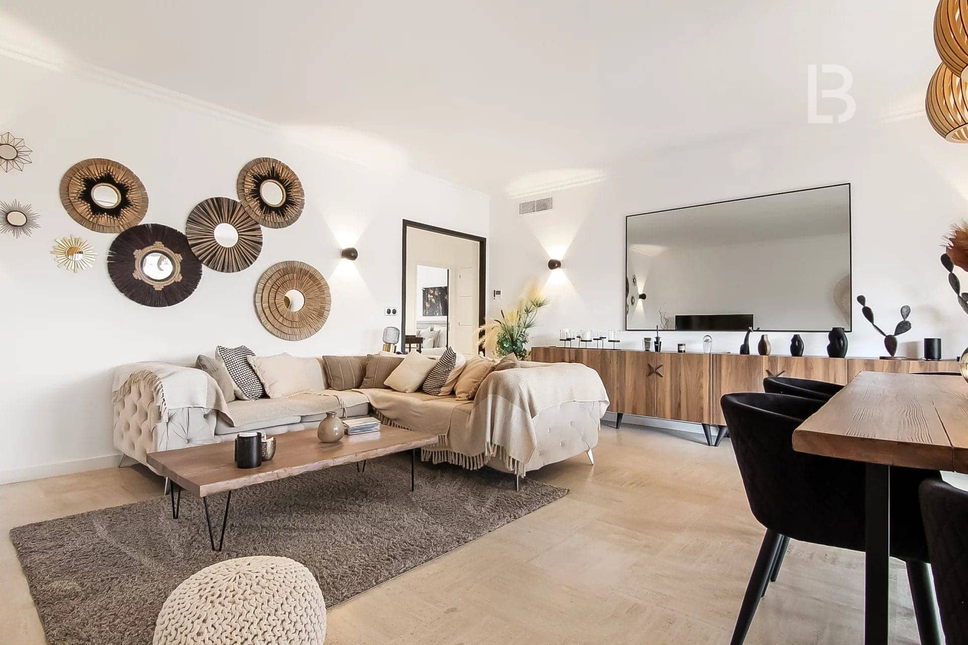 A vendre à Cannes, beau 3P grande terrasse traversant a 2pas des plages