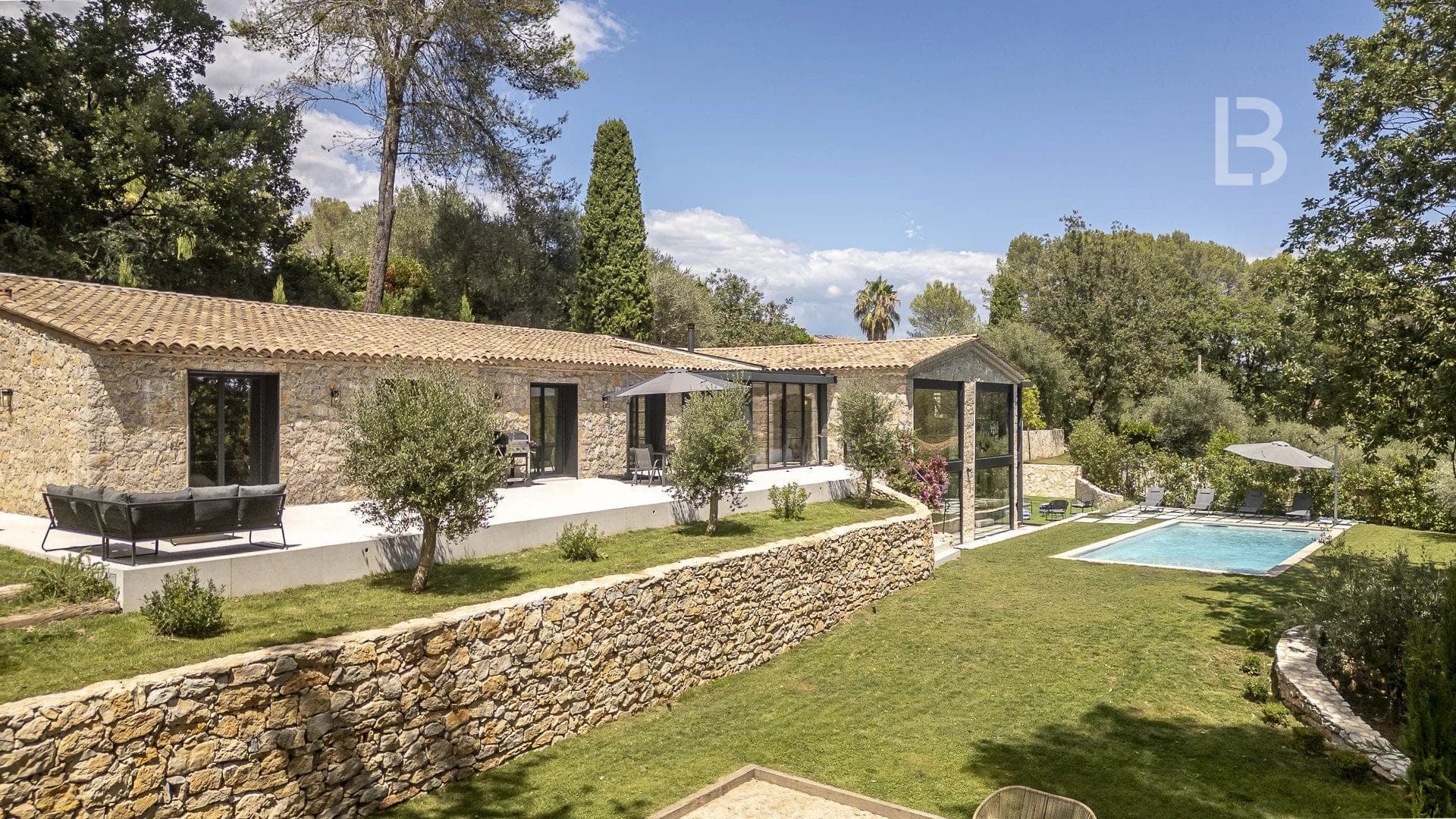 Bastide for sale in Valbonne - 2
