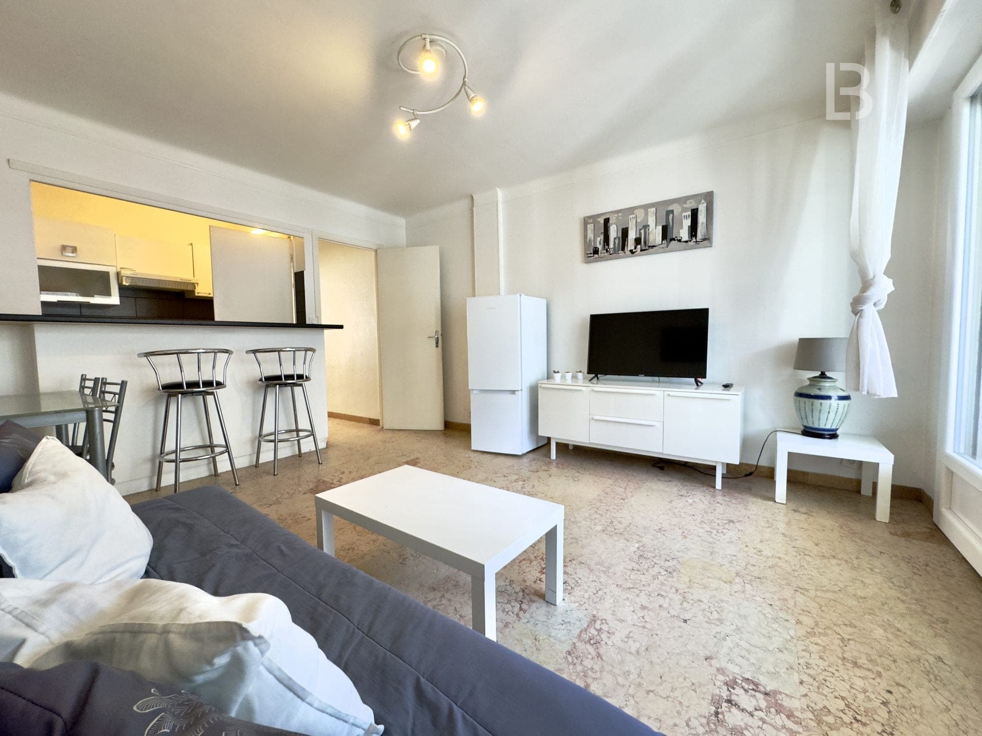 Appartement 2 pièces avec terrasse plein Sud – Hyper-centre, à 2 minutes de la mer - 3