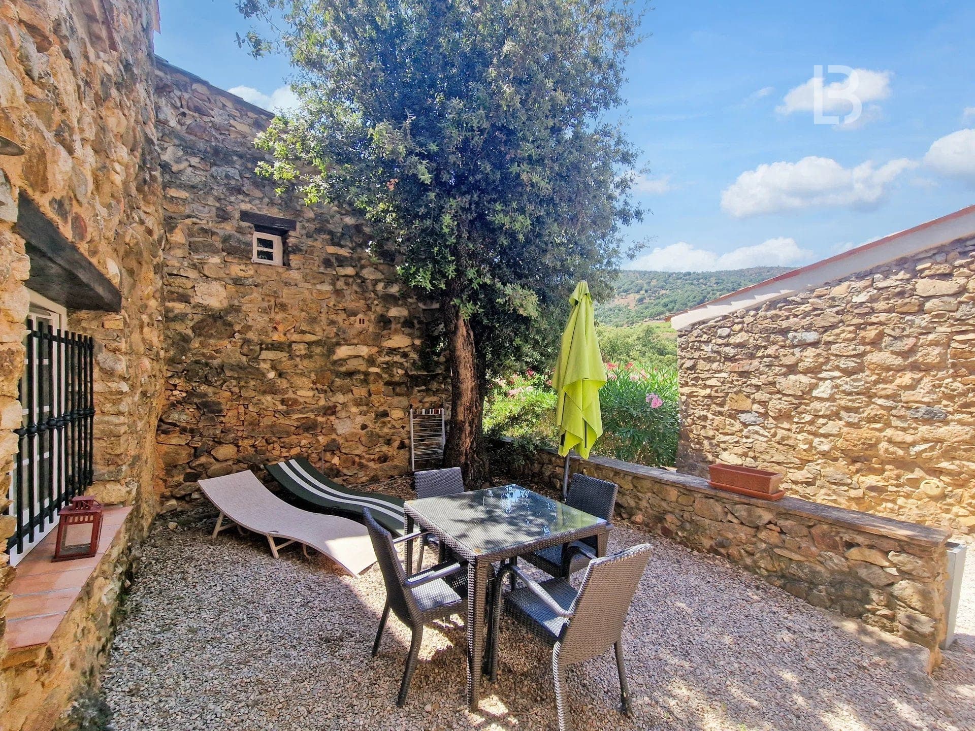 Beau studio à vendre au Plan de la Tour - 2