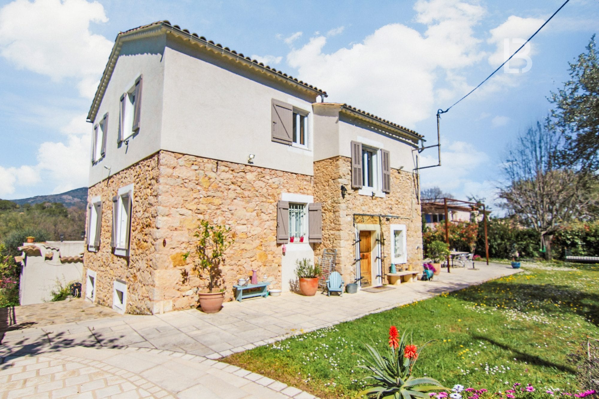 Bastide for sale in Le Rouret - 2