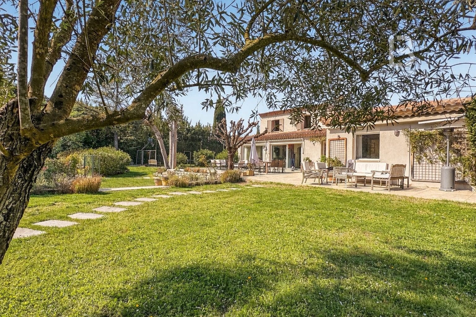 Villa for sale in Peymeinade - 2