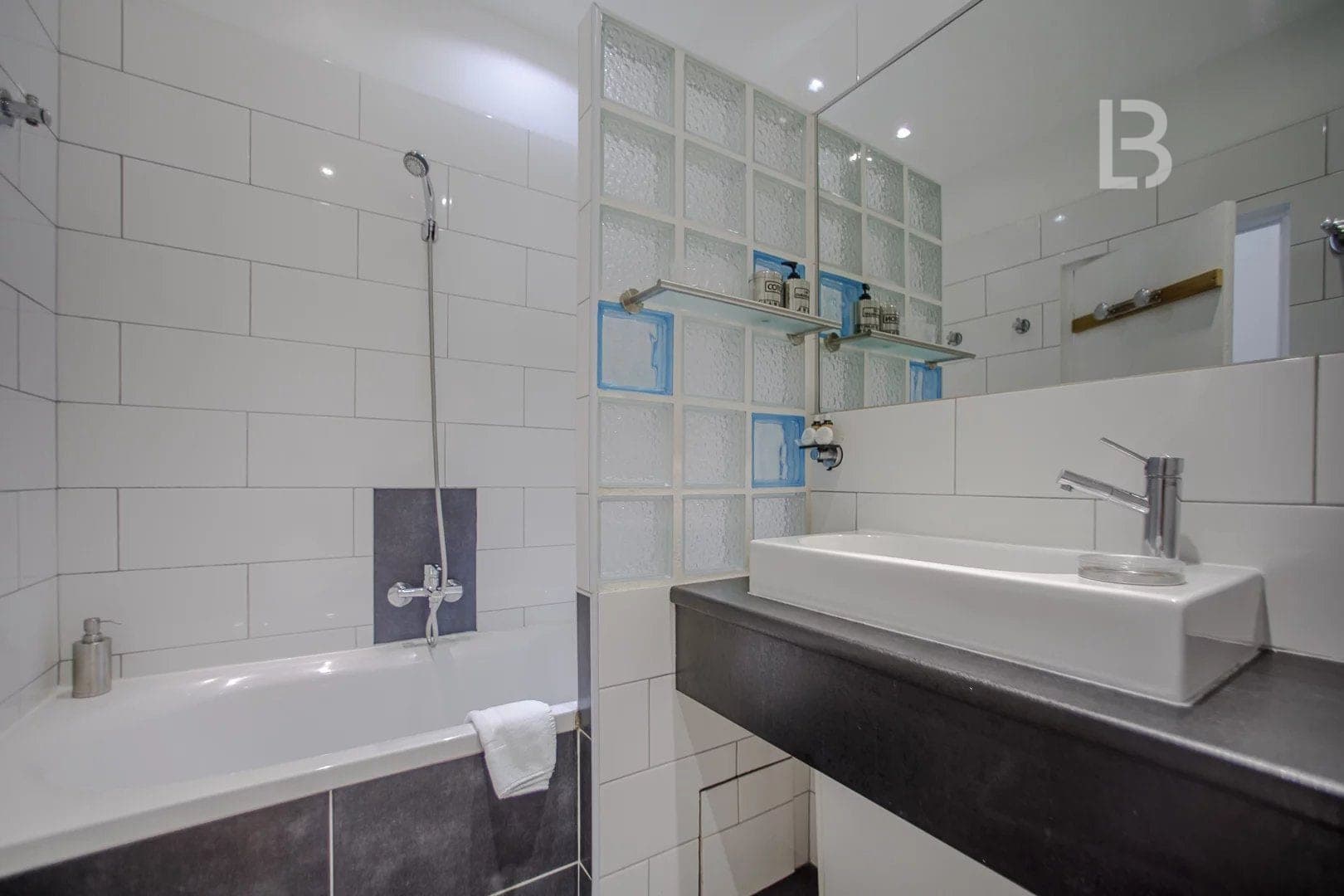 Villa for sale in Tourrettes-sur-Loup - 5