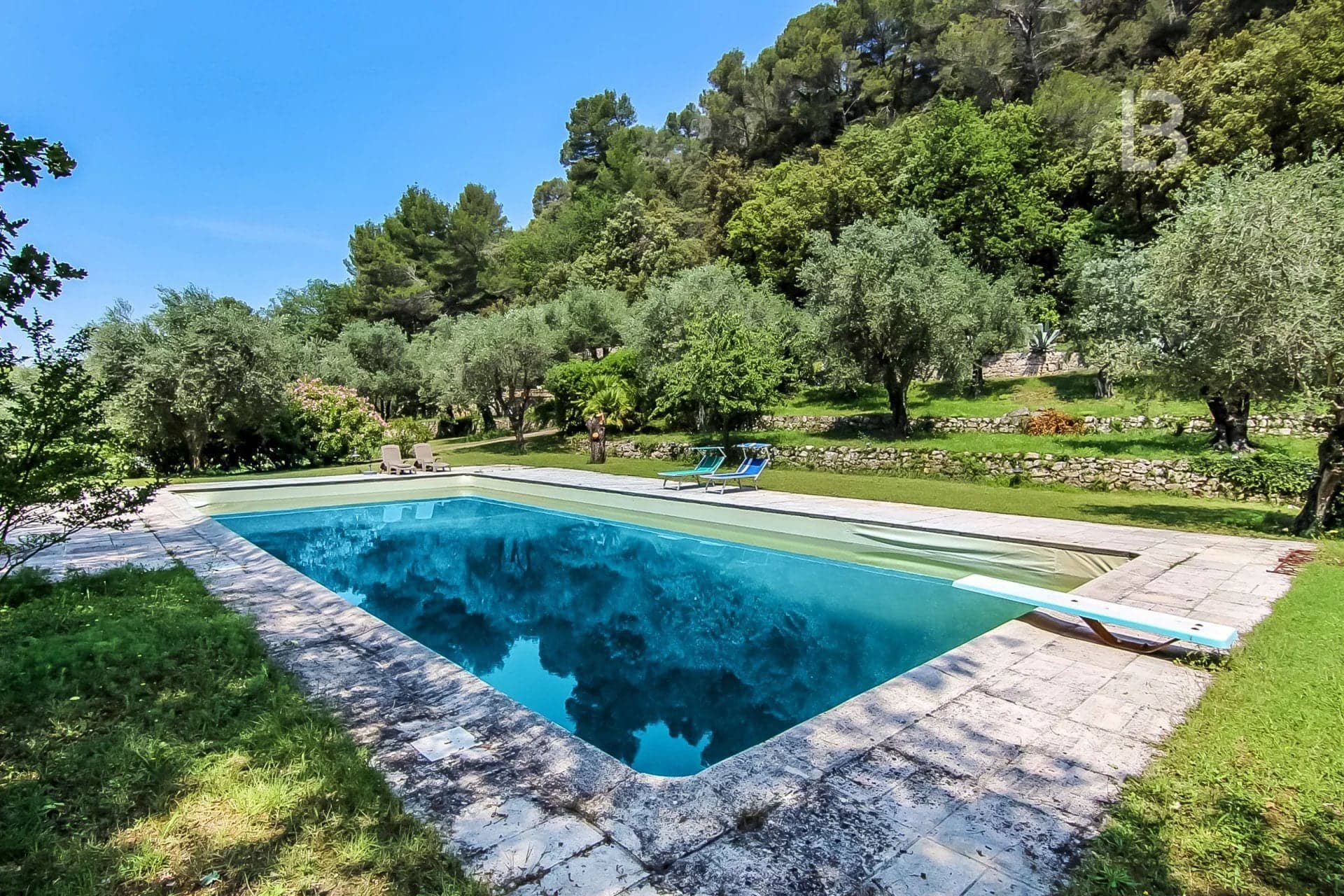 Bergerie du 18ème siècle à Grasse avec vue panoramique